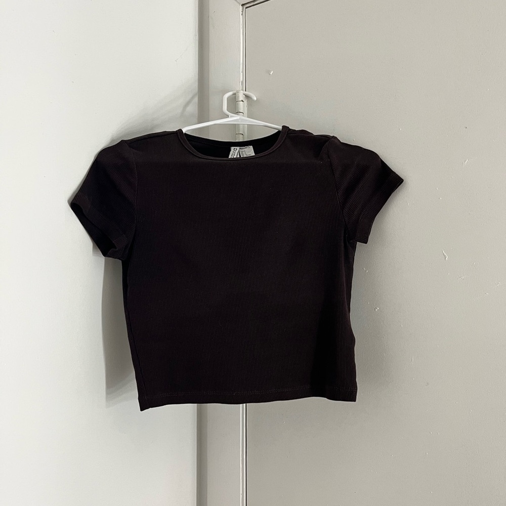 H&M dark brown shirt
